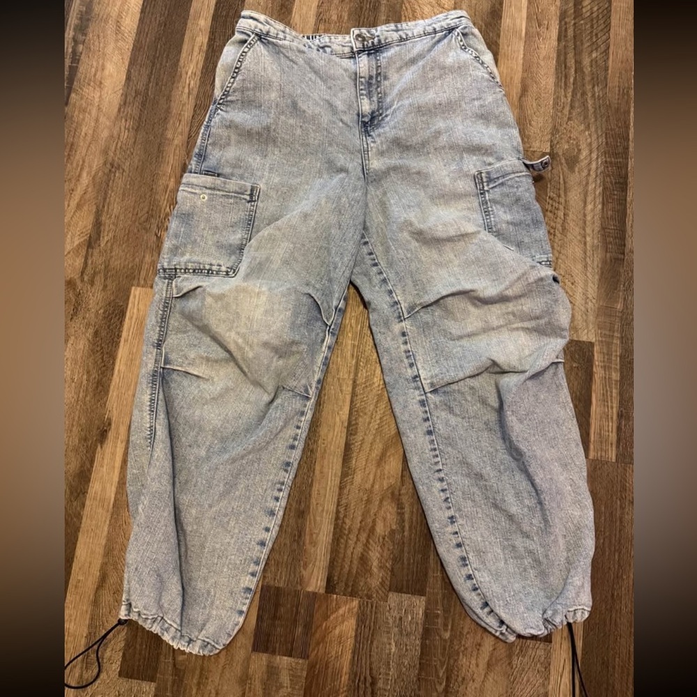 H + M baggy high rise jeans